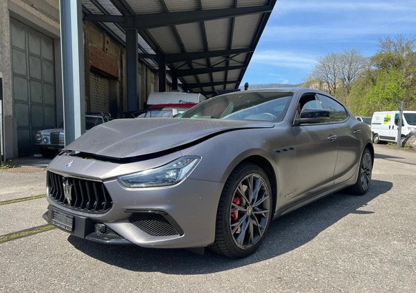 Maserati Ghibli cena 136900 przebieg: 75688, rok produkcji 2021 z Głubczyce małe 46